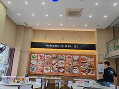 -覃记海鲜美食餐厅