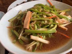 水芹炒豆干-双塔老饭店