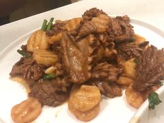 -闫府私房菜(经四路万达店)