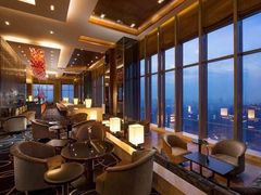 靠窗位-视界美食自助餐厅·石家庄希尔顿酒店