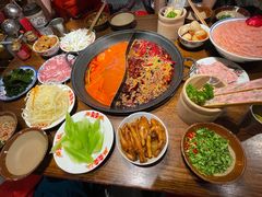 -萍姐火锅·公路夜市(武汉首店)