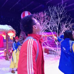 -圣名游乐城冰雪大世界