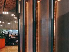 -WOLFGANG PUCK KITCHEN & BAR(迪士尼小镇店)