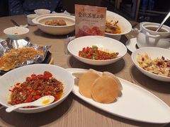 -艳阳天·非遗楚菜(武汉客厅店)