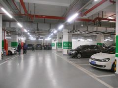 -虹桥天地-停车场