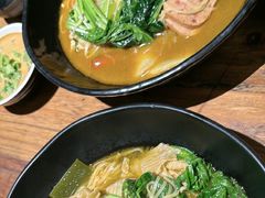 -万记麻辣烫国展总店