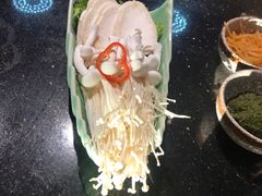 -顶顶汤火牛排火锅·经典铜锅涮肉