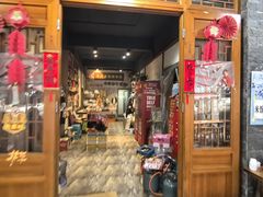 -大众跷脚牛肉馆·非遗传承单位(峨眉山店)