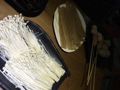 -尚品小土屋涮毛肚(李沧万达店)