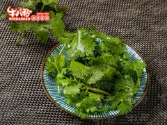 免香菜-牛八秒油泼冒菜(宽窄巷子店)