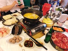 -鲜入围煮花胶鸡海鲜火锅