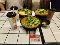 -肥汁米蘭香港米线(长宁来福士店)