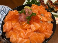 三文鱼火山丼-魔丼屋(日月光店)