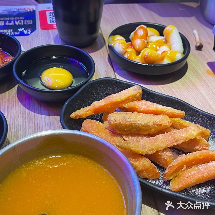 天冷了适合吃韩式火锅啦[调皮]