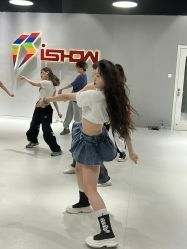-ISHOW爱秀爵士舞蹈