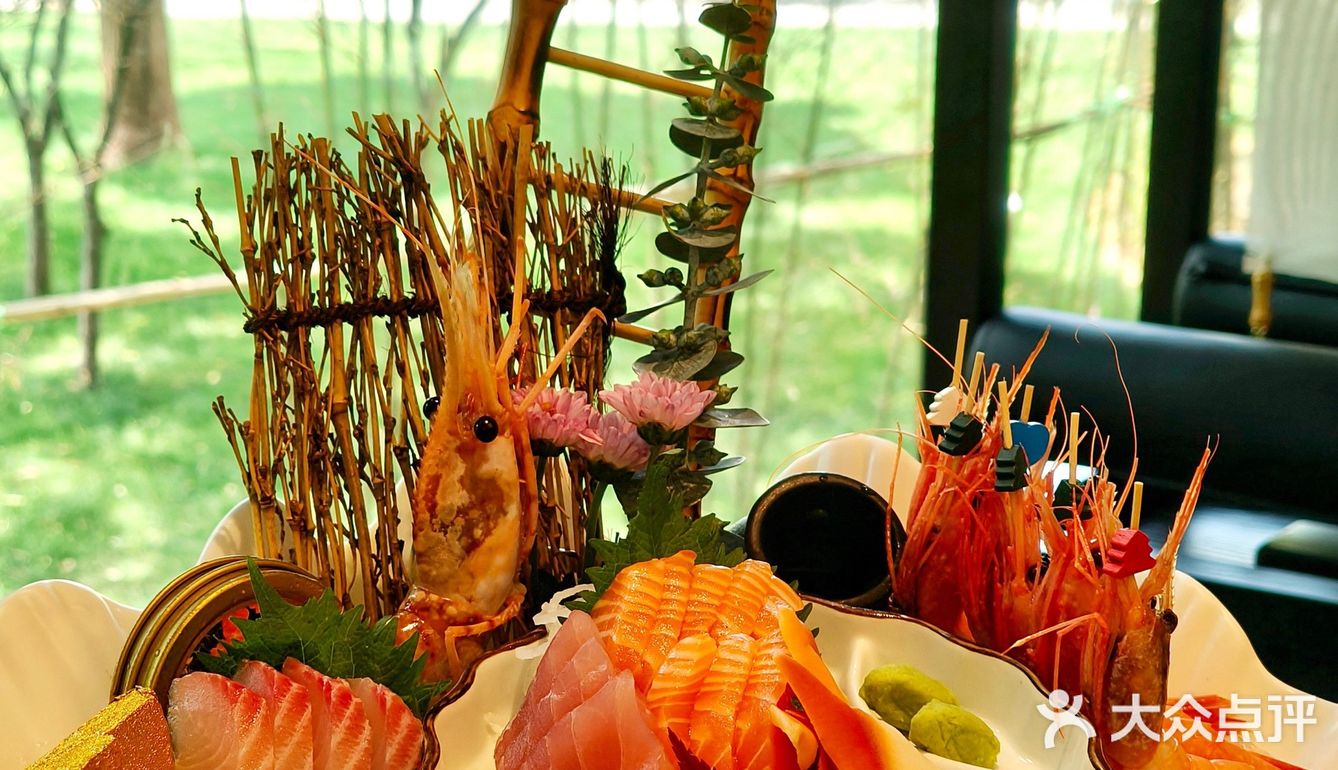 济南美食｜来大明湖赏荷，吃个漂亮饭