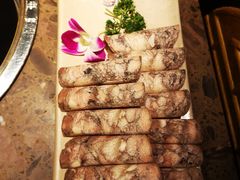 -小龙坎火锅(湖滨银泰in77店)