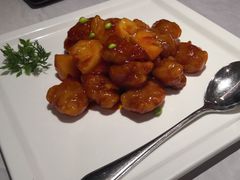 菠萝咕唠鸭胸肉-味+新京宴·烤鸭·北京菜(创意谷店)