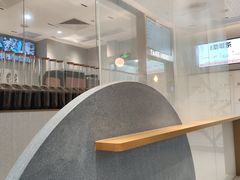 大堂-喜茶(广州中山六路店)