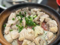 滑鸡腊肠煲仔饭-兴记菜馆
