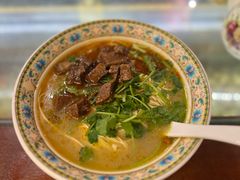 红烧牛肉面-金杨拉面王小吃面馆·牛三宝面·红烧牛肉粉