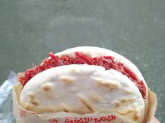 特色腊牛肉夹馍-老马家马蓉蛋菜夹馍·腊牛肉夹馍(回民街店)