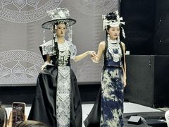 -贺加贝化妆美甲培训学校