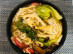 -鑫花溪牛肉米粉(人民广场店)