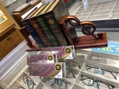 -宝岛眼镜·星创视光中心·林德伯格·奢品集合(北京世纪金源店)