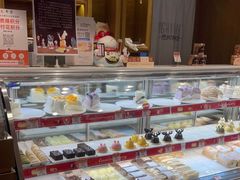 面包甜点陈列柜-西村叔叔的店·面包·甜品·蛋糕(崂山丽达店)