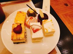 蓝莓芝士蛋糕-东方滨江大酒店·滨江厅