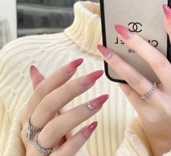 -悦指间美甲美睫