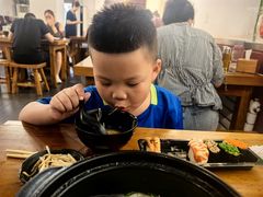 -丽虹云南过桥米线(兴工街店)