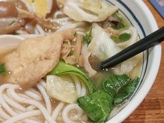 -鑫花溪牛肉米粉(东环大润发店)