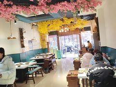 -贵府酸汤牛肉火锅·贵州老字号(飞山街店)