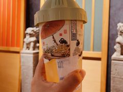 -茶颜悦色(金茂览秀城LG层外街店)