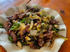 酸菜炒鸡杂-帆荣农庄