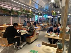 -老乡鸡(上海白玉兰广场店)