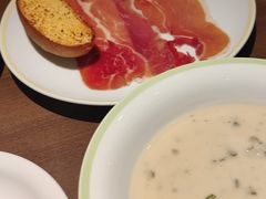 -萨莉亚意式餐厅(杭州西溪龙湖天街店)