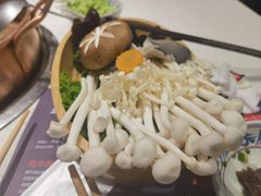 -牛村来人潮汕牛肉火锅(西单店)