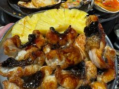 -围炉肉舍•炭烤活鳗•丹东海鲜烤肉(步行街店)