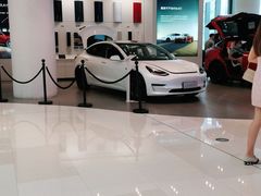 -TESLA 特斯拉(广州天环广场体验店)