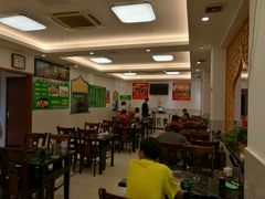 大堂-清真·玛丽亚新疆菜主题餐厅(浙江中路店)