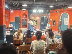 -瑞虹新天地月亮湾