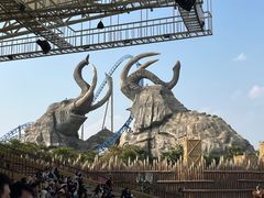 -七彩云南欢乐世界