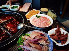 特色红汤-陈眼镜火锅(总店)