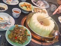 -得意咚瓜·顺德鱼生·冬瓜火锅(深圳首店)