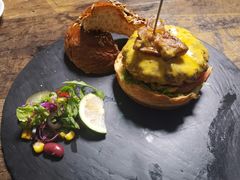 -HIGH FIVE哈福手工汉堡(桂林路店)