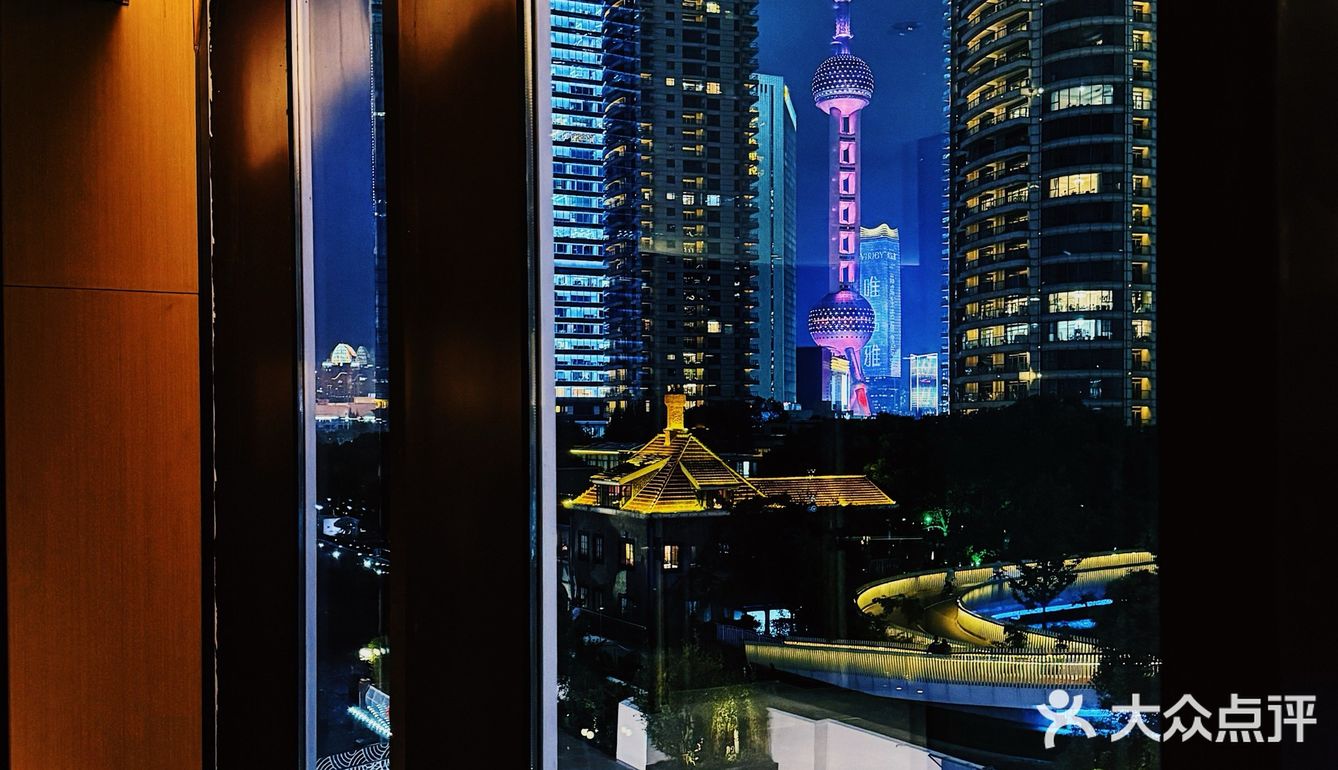 新店❗开在黄浦江邮轮上的高级餐厅🛳️