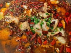 青麻椒水煮鱼-鲜味食族水产·海鲜餐厅